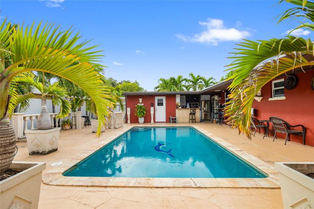 17811 NW 12th Ct, Miami, FL 33169