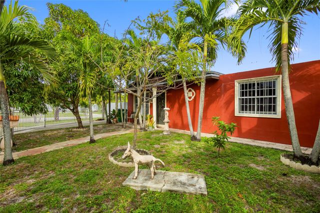 17811 NW 12th Ct, Miami, FL 33169