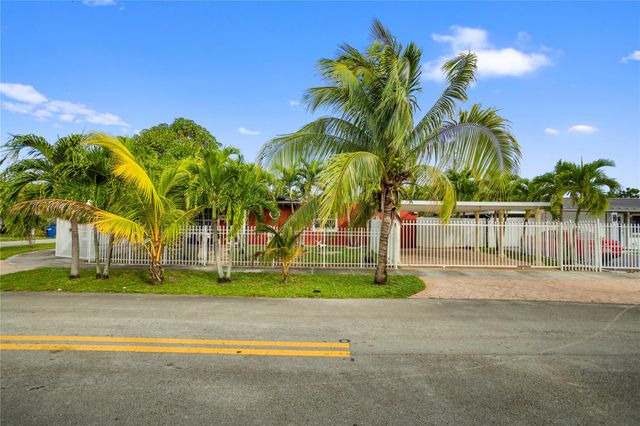 17811 NW 12th Ct, Miami, FL 33169