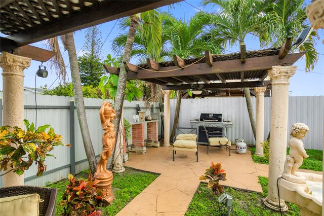 17811 NW 12th Ct, Miami, FL 33169