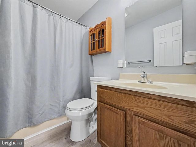 122 OVERVIEW CIR E, Red Lion, PA 17356