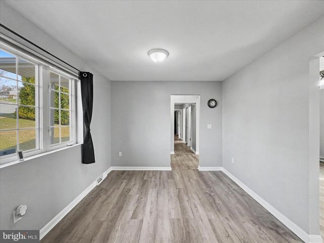 122 OVERVIEW CIR E, Red Lion, PA 17356