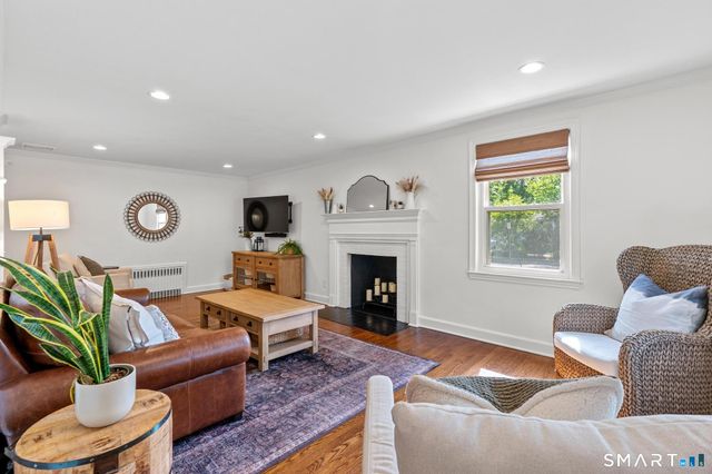 1735 Asylum Avenue, West Hartford, CT 06117