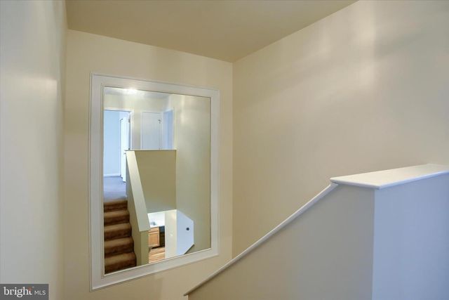 220 FOREST OAK LN, Harrisburg, PA 17110