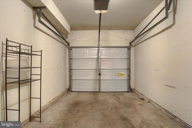 220 FOREST OAK LN, Harrisburg, PA 17110