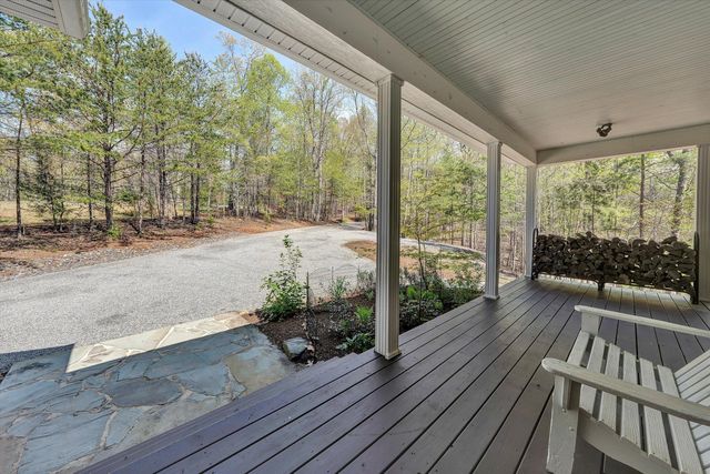 1307 Lakefield DR, Huddleston, VA 24104