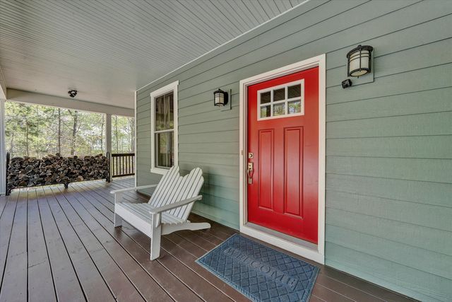 1307 Lakefield DR, Huddleston, VA 24104