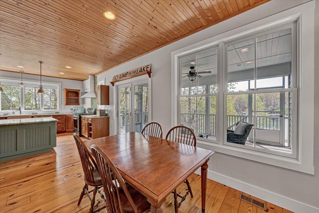 1307 Lakefield DR, Huddleston, VA 24104