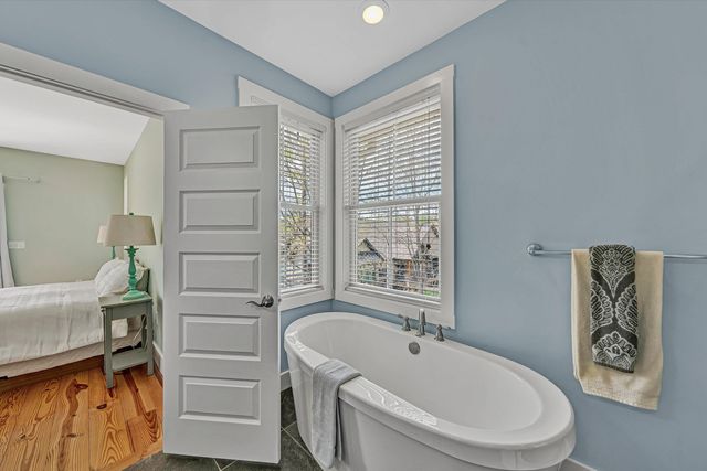 1307 Lakefield DR, Huddleston, VA 24104