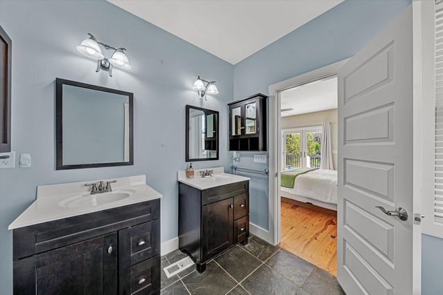 1307 Lakefield DR, Huddleston, VA 24104