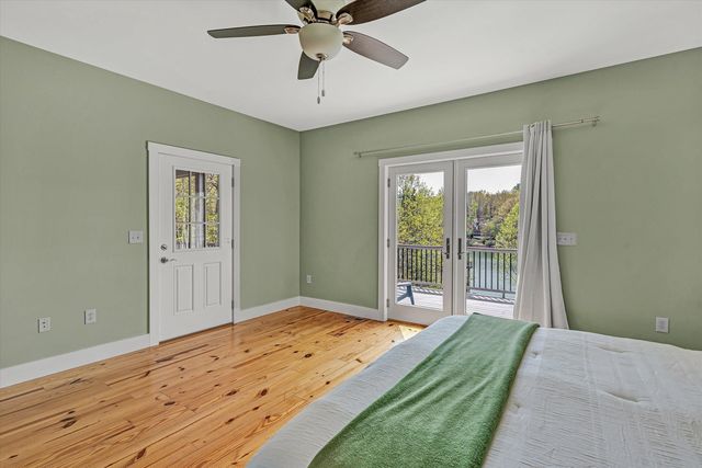 1307 Lakefield DR, Huddleston, VA 24104