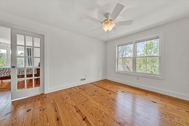 1307 Lakefield DR, Huddleston, VA 24104