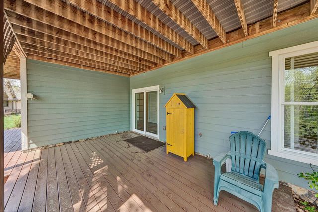 1307 Lakefield DR, Huddleston, VA 24104