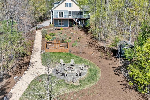 1307 Lakefield DR, Huddleston, VA 24104
