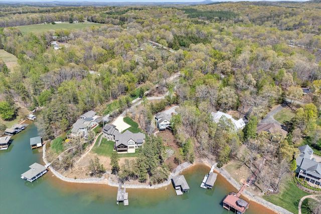 1307 Lakefield DR, Huddleston, VA 24104