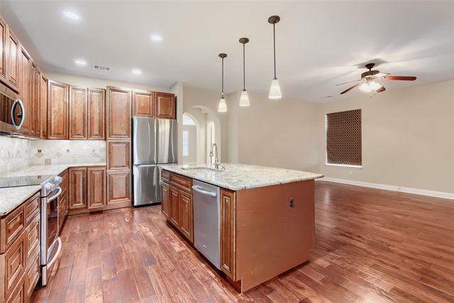 316 Shady Timbers Lane, Murphy, TX 75094