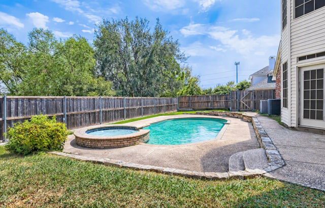 316 Shady Timbers Lane, Murphy, TX 75094