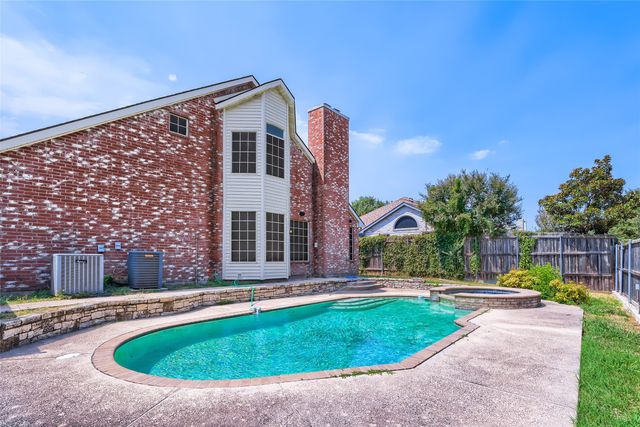 316 Shady Timbers Lane, Murphy, TX 75094