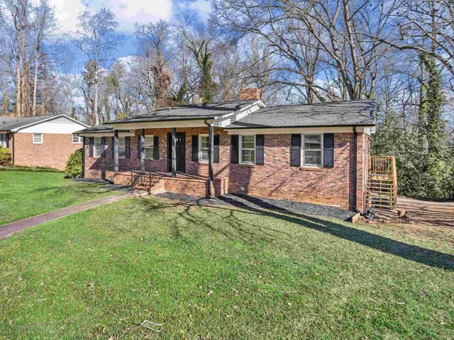 196 Ellington Drive, Spartanburg, SC 29301