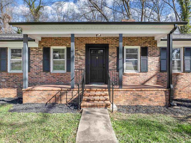 196 Ellington Drive, Spartanburg, SC 29301