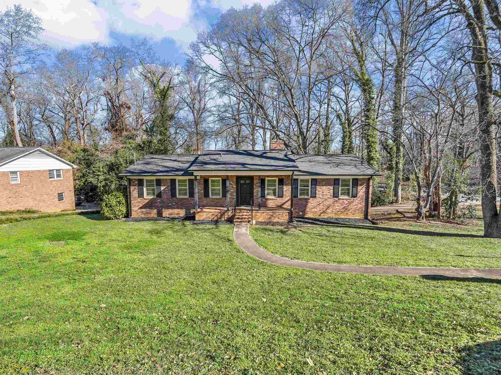 196 Ellington Drive, Spartanburg, SC 29301