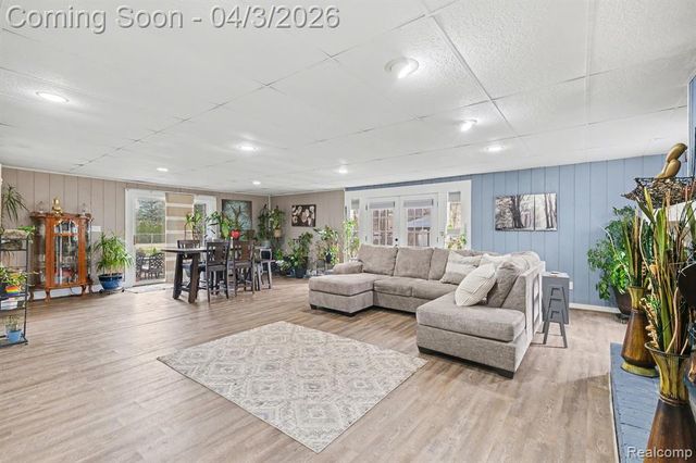 7377 Grandwood Drive, Swartz Creek, MI 48473