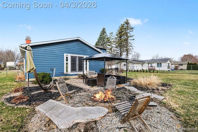 7377 Grandwood Drive, Swartz Creek, MI 48473