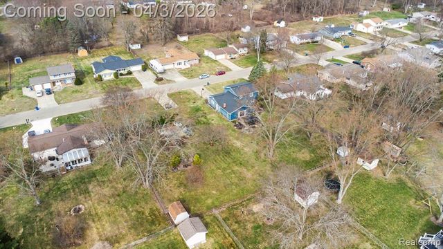7377 Grandwood Drive, Swartz Creek, MI 48473