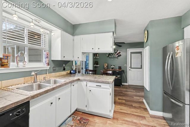 7377 Grandwood Drive, Swartz Creek, MI 48473