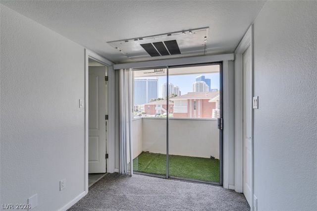 714 Oakmont Avenue 1104, Las Vegas, NV 89109