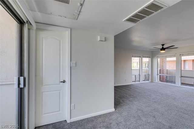 714 Oakmont Avenue 1104, Las Vegas, NV 89109