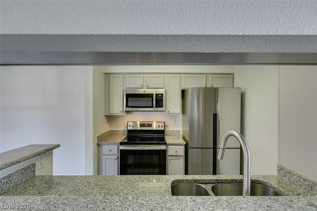 714 Oakmont Avenue 1104, Las Vegas, NV 89109