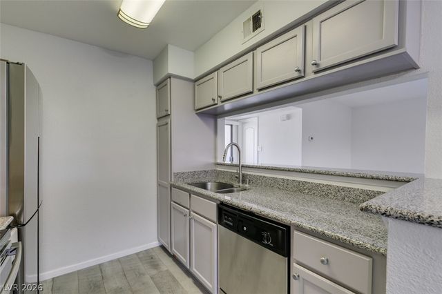 714 Oakmont Avenue 1104, Las Vegas, NV 89109