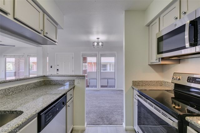 714 Oakmont Avenue 1104, Las Vegas, NV 89109