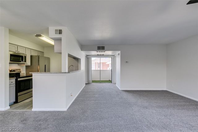 714 Oakmont Avenue 1104, Las Vegas, NV 89109