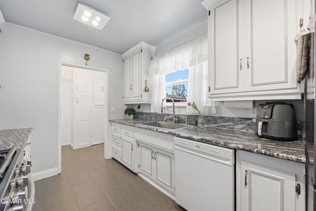 16700 Celtic Street, Granada Hills, CA 91344