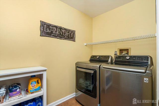 25 Cypress Point Lane, Monroe, NJ 08831