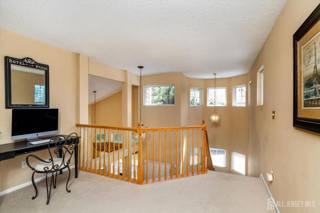 25 Cypress Point Lane, Monroe, NJ 08831
