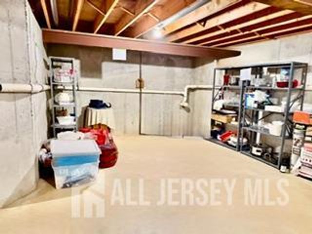 25 Cypress Point Lane, Monroe, NJ 08831