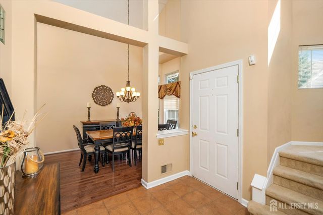 25 Cypress Point Lane, Monroe, NJ 08831