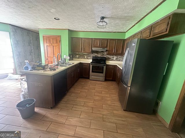 2439 Fair Oaks Drive, Jonesboro, GA 30236