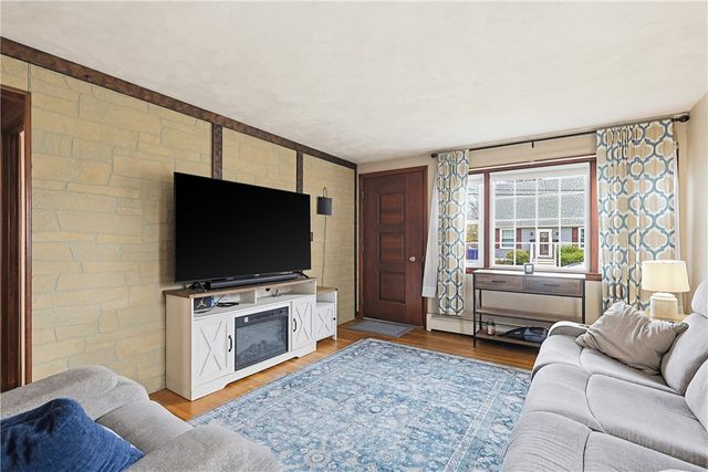 299 Woodward Avenue, East Providence, RI 02914