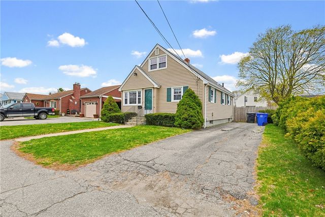 299 Woodward Avenue, East Providence, RI 02914