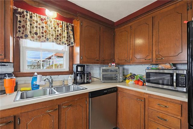 299 Woodward Avenue, East Providence, RI 02914