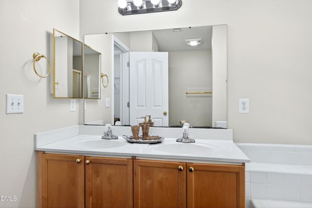 8301 Amber Leaf Court, Raleigh, NC 27612
