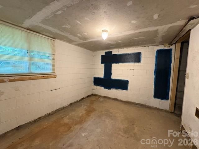 38 8th Avenue Drive SE, Hickory, NC 28602