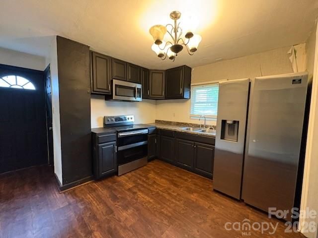 38 8th Avenue Drive SE, Hickory, NC 28602