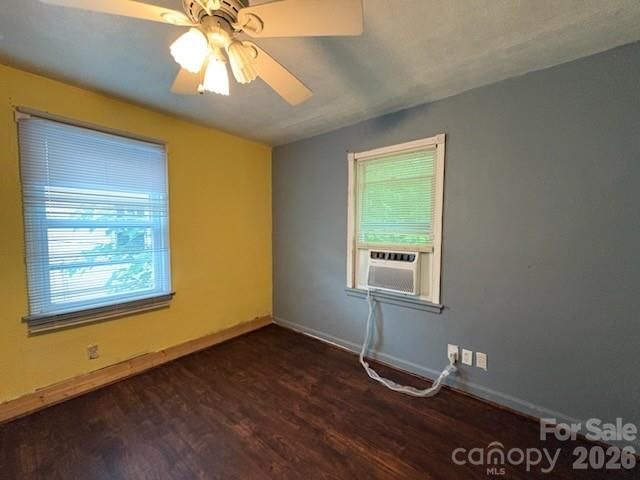 38 8th Avenue Drive SE, Hickory, NC 28602