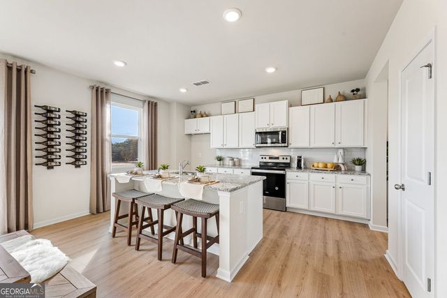 80 Whispering Oak Way, Dallas, GA 30132