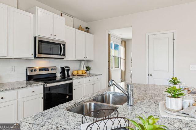 80 Whispering Oak Way, Dallas, GA 30132
